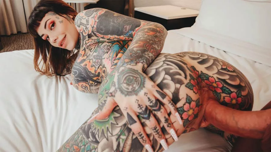 Firstclasspov  Tiger Lilly In An Inked Hottie Who Loves Facials