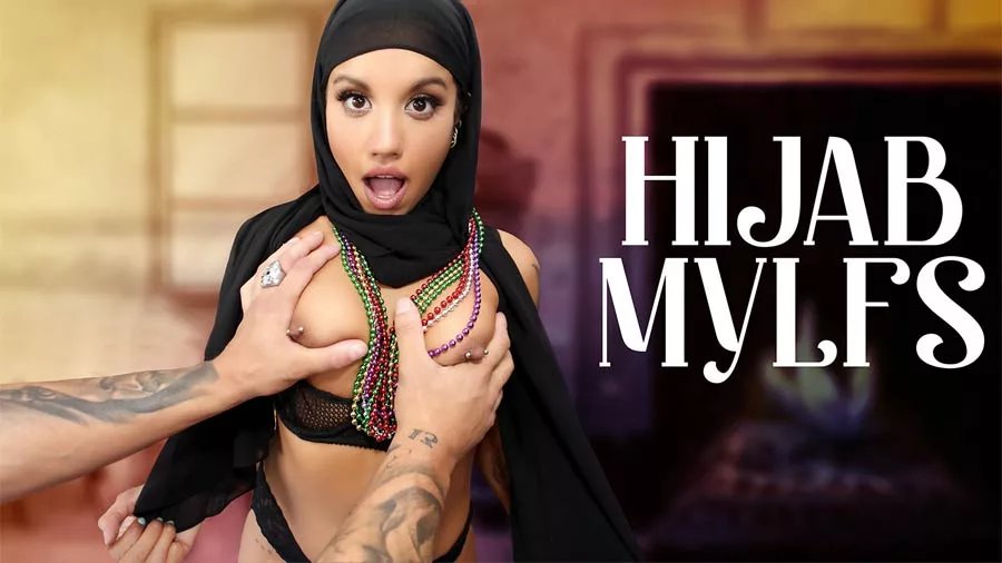Hijabmylfs  Nina White In Nina  8217 S First Mardi Gras